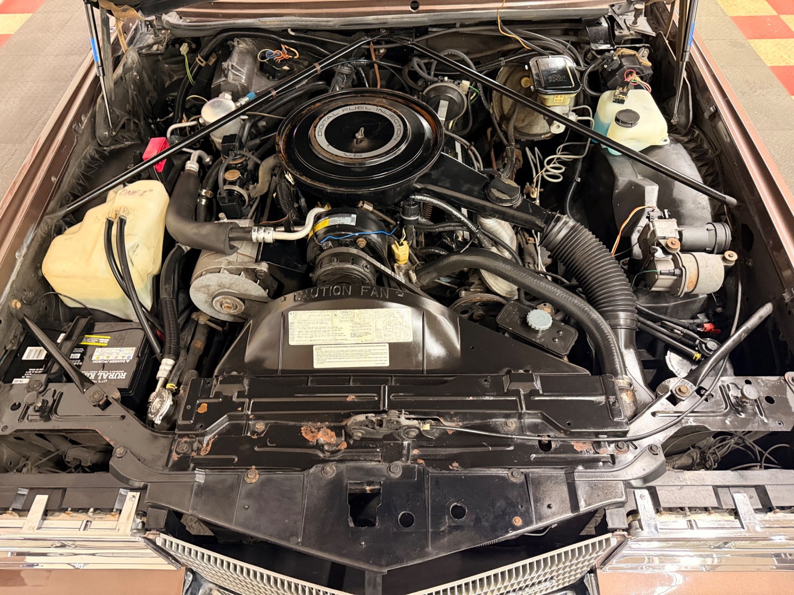 Cadillac-Eldorado-1984-Coupe-18