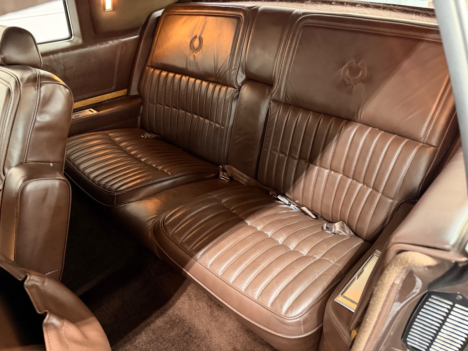 Cadillac-Eldorado-1984-Coupe-37