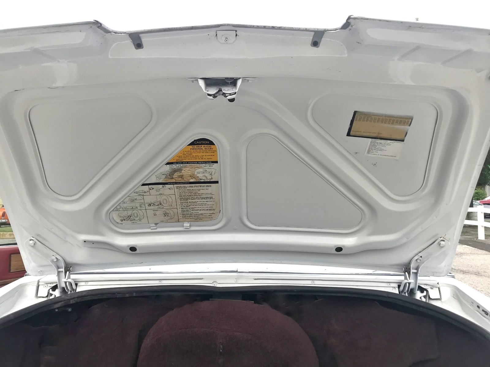 Cadillac-Eldorado-1985-Biarritz-12