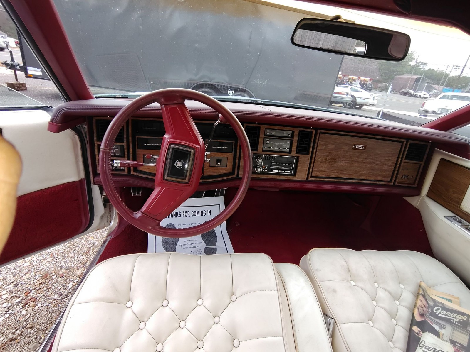 Cadillac-Eldorado-1985-Biarritz-17