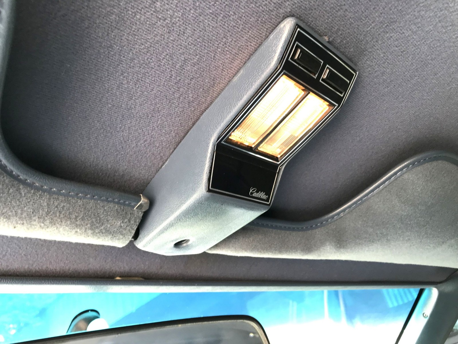 Cadillac-Eldorado-1985-Biarritz-22