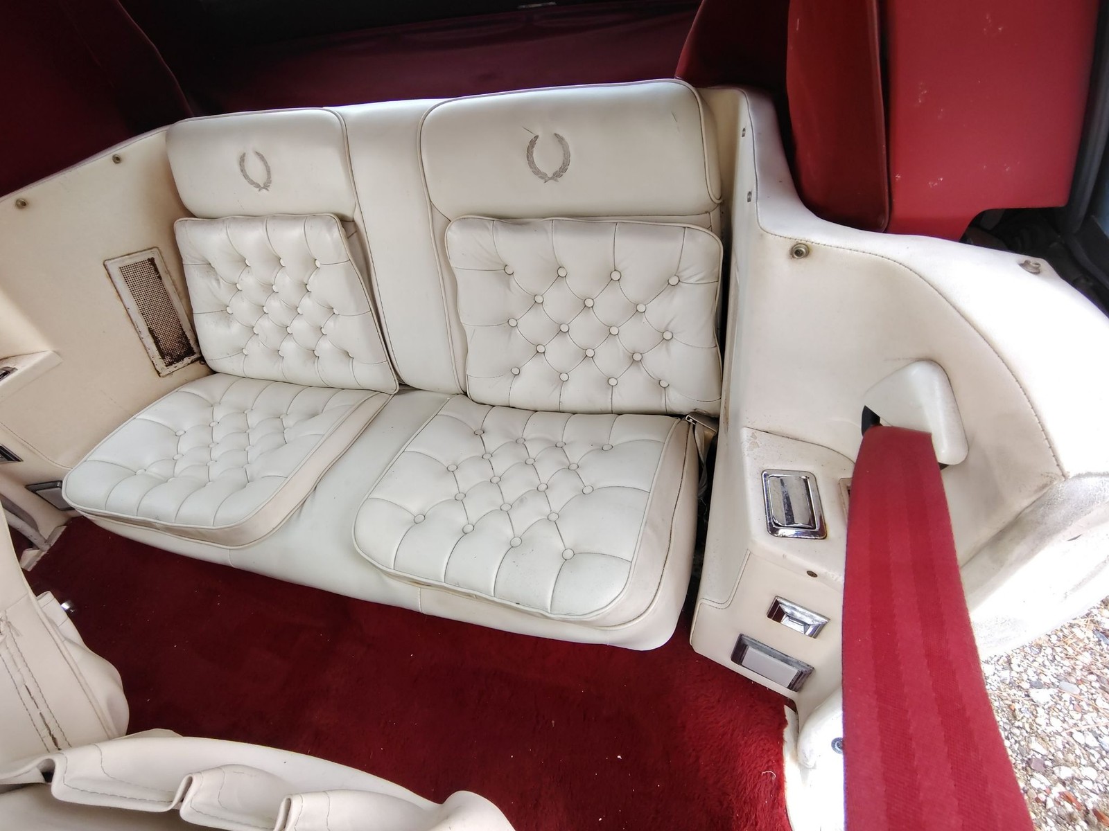 Cadillac-Eldorado-1985-Biarritz-24