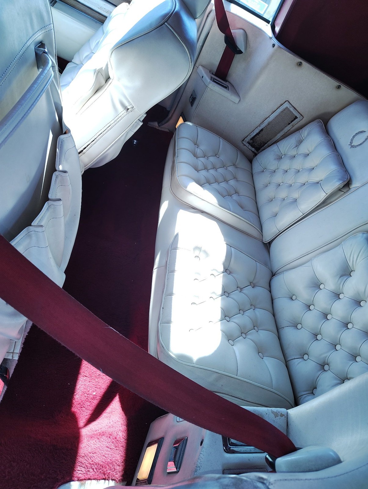 Cadillac-Eldorado-1985-Biarritz-26