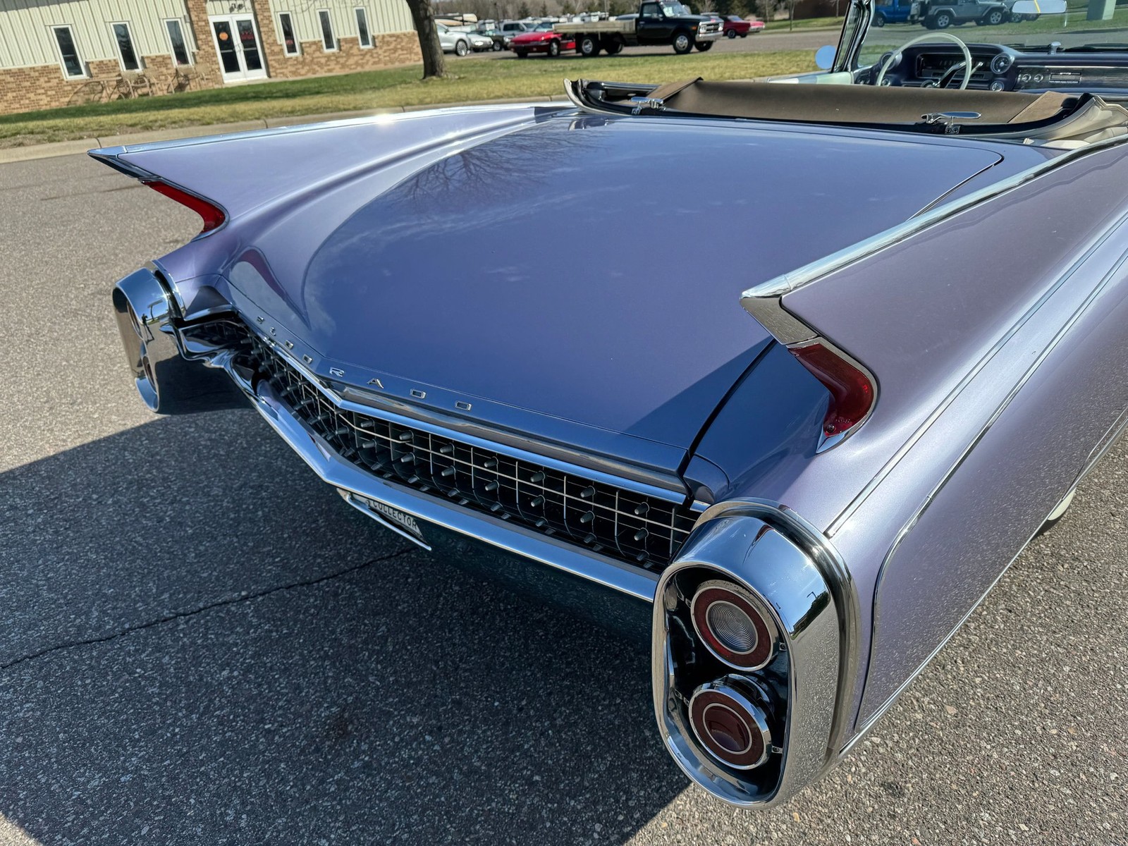 Cadillac-Eldorado-Biarritz-Convertible-1960-Convertible-30
