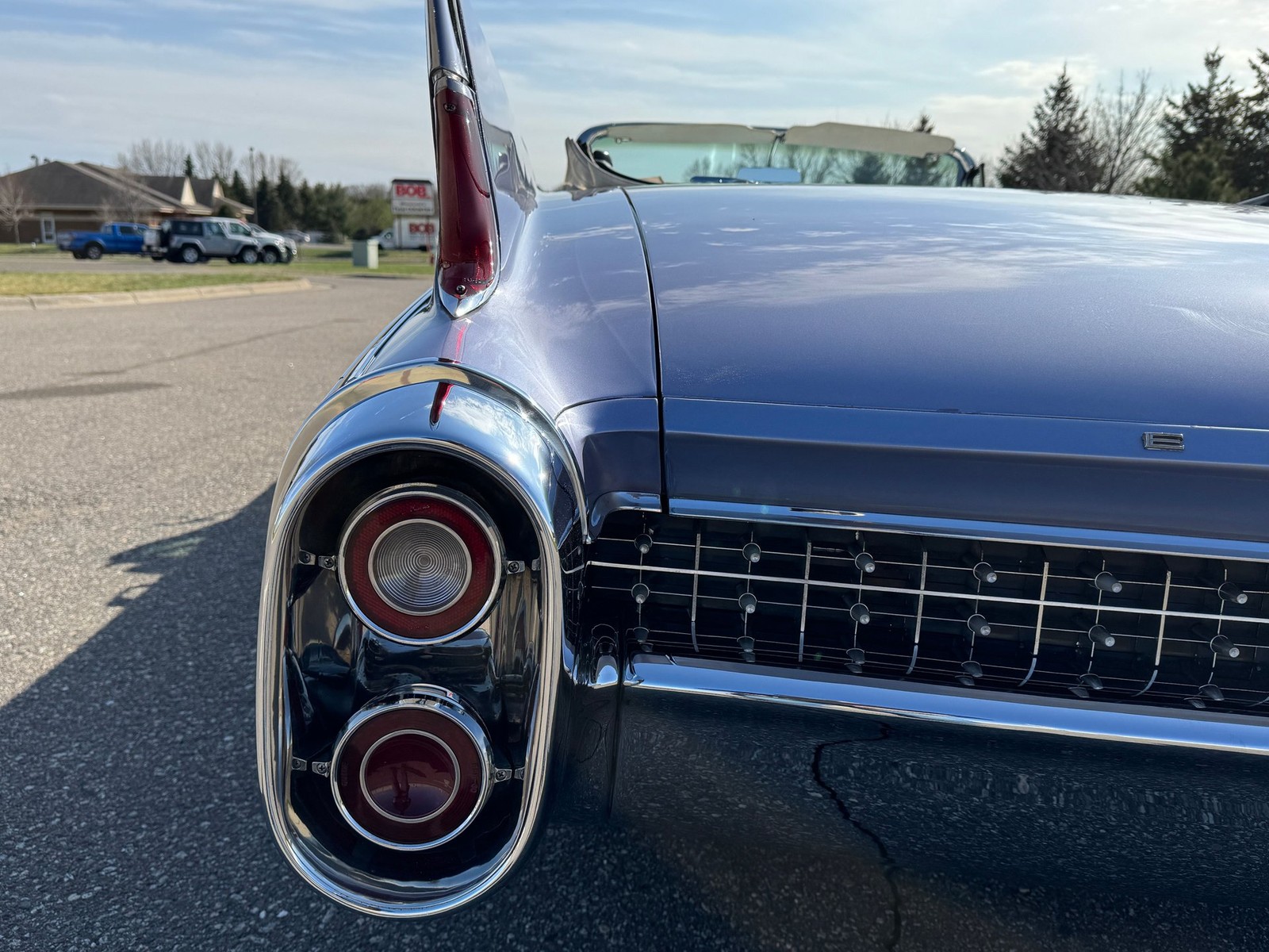 Cadillac-Eldorado-Biarritz-Convertible-1960-Convertible-36