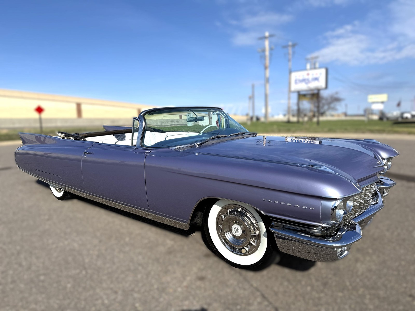 Cadillac-Eldorado-Biarritz-Convertible-1960-Convertible