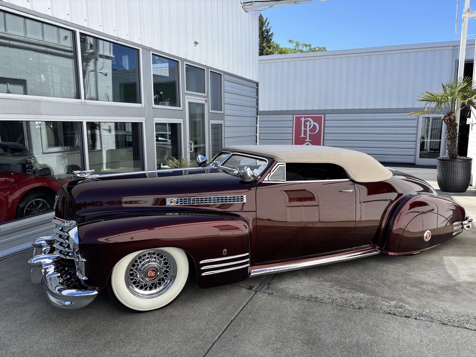 Cadillac-Kustom-Convertible-1941-Roadster-1