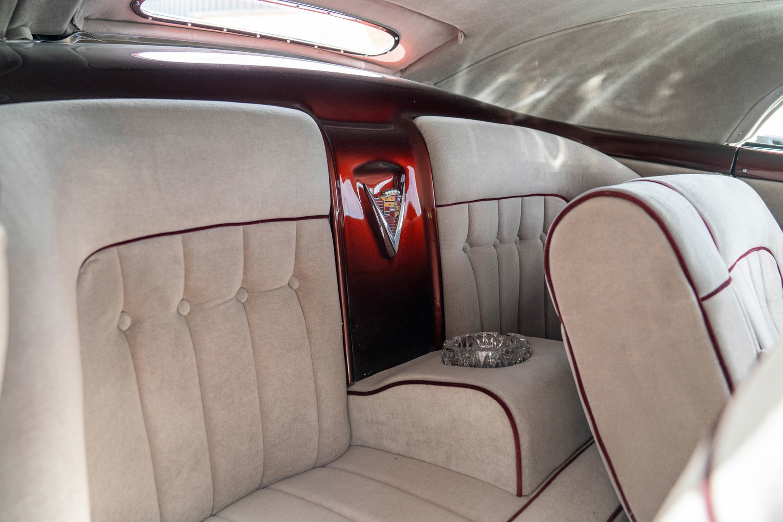 Cadillac-Kustom-Convertible-1941-Roadster-14