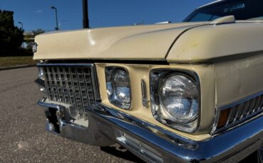 Cadillac-Sedan-DeVille-1971-Sedan-19