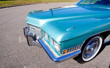 Cadillac-Sedan-DeVille-1972-Sedan-17