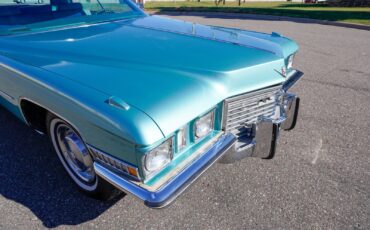 Cadillac-Sedan-DeVille-1972-Sedan-21