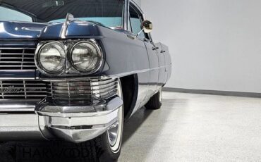 Cadillac-Sedan-Deville-1964-Sedan-33