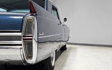 Cadillac-Sedan-Deville-1964-Sedan-34