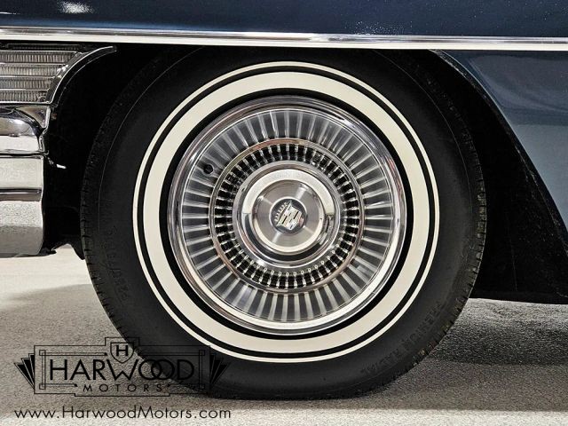 Cadillac-Sedan-Deville-1964-Sedan-35