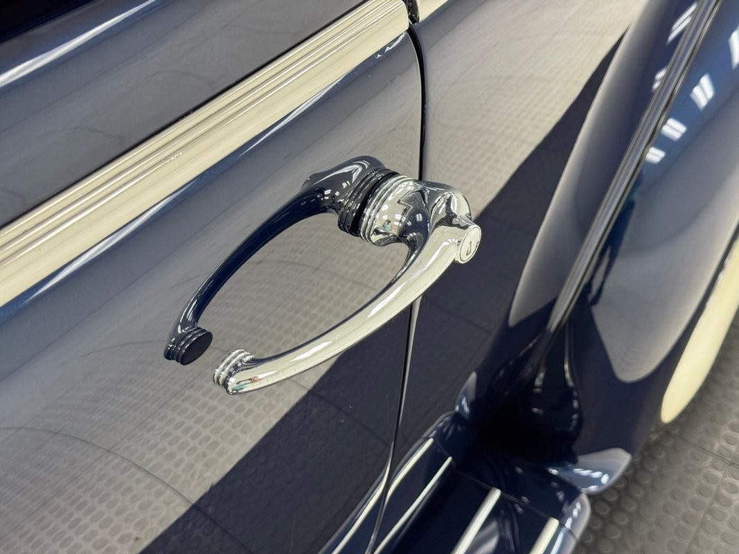 Cadillac-Series-60-1937-Coupe-16