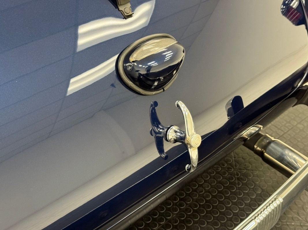 Cadillac-Series-60-1937-Coupe-19