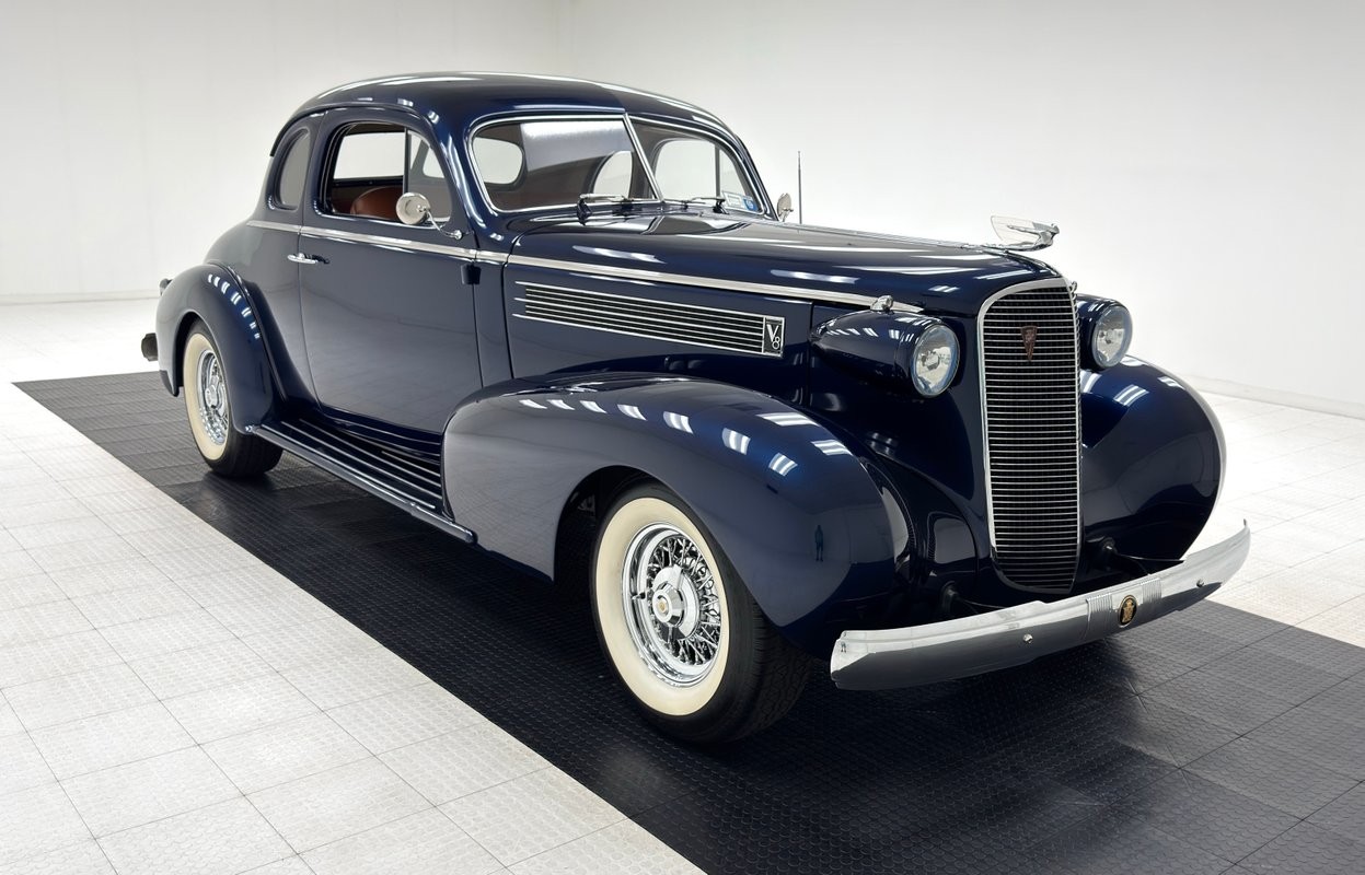 Cadillac-Series-60-1937-Coupe-6
