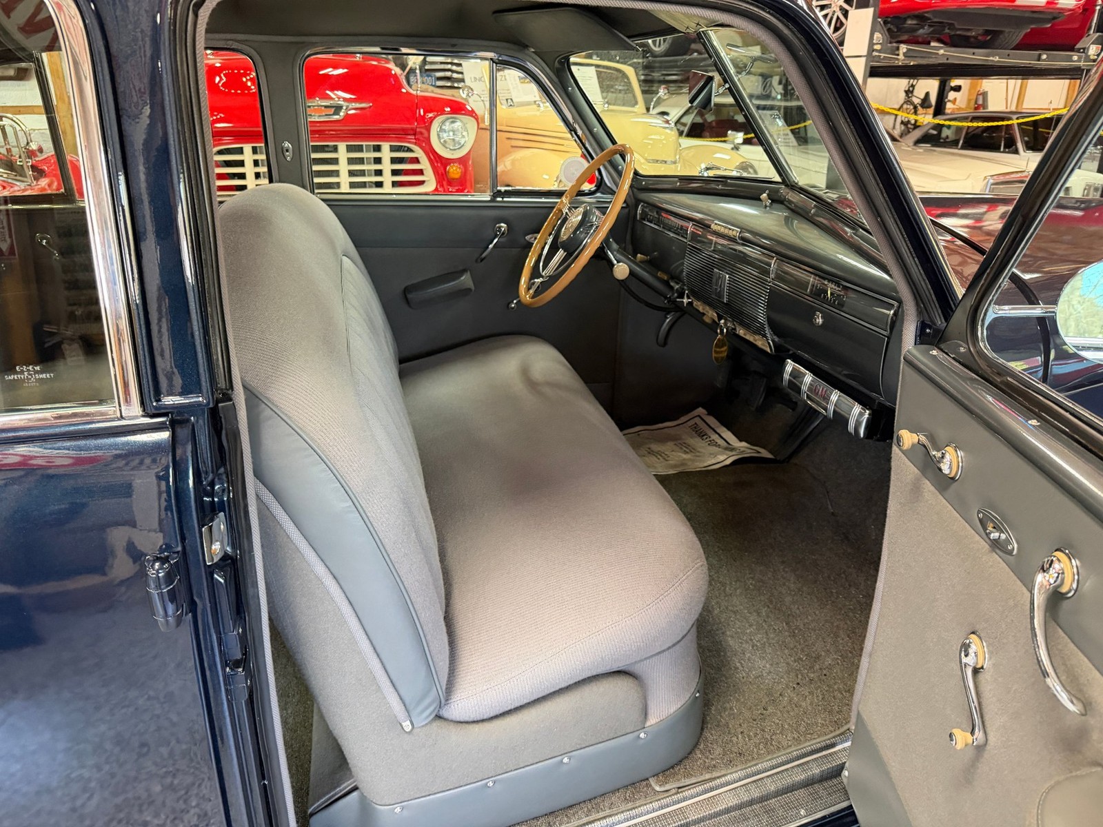 Cadillac-Series-60-1939-Sedan-17