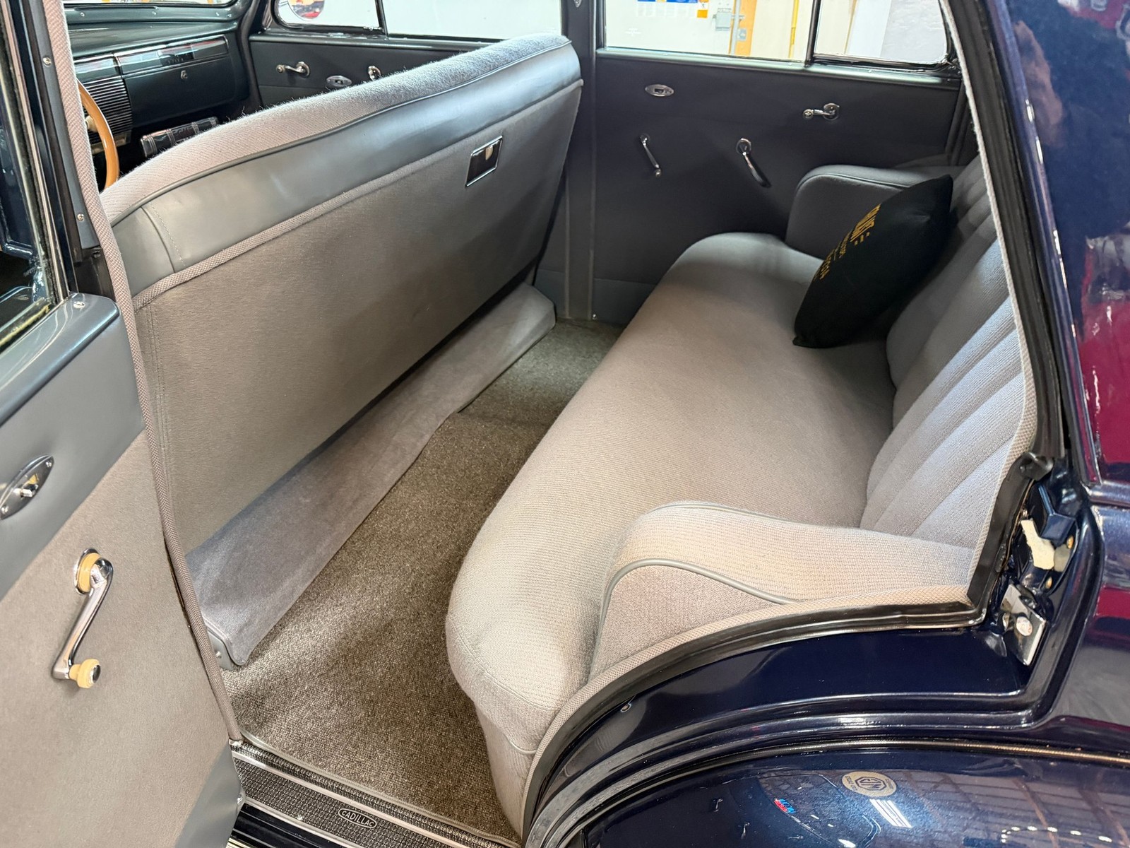 Cadillac-Series-60-1939-Sedan-32