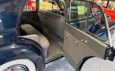 Cadillac-Series-60-1939-Sedan-8