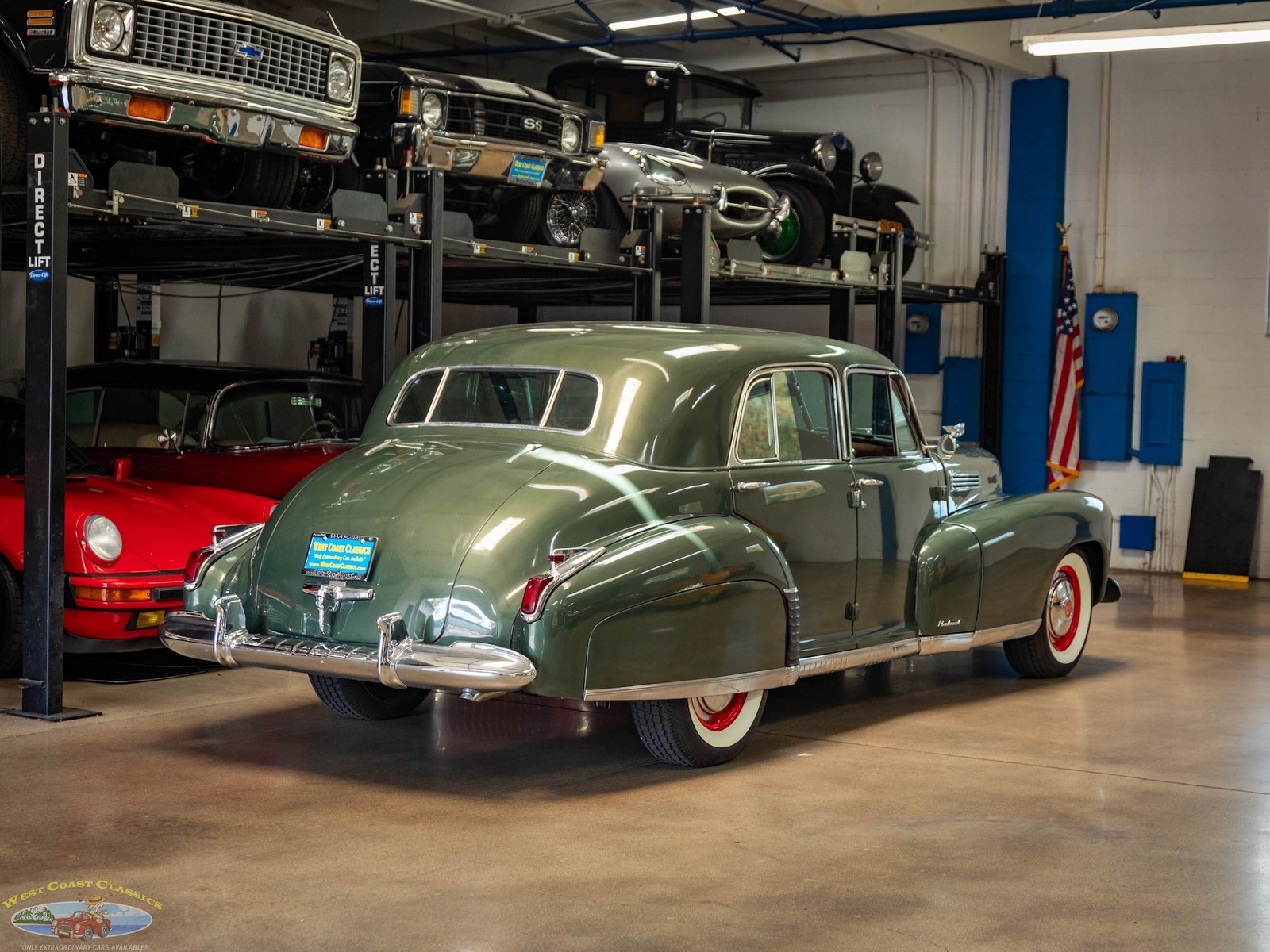Cadillac-Series-60-Special-Fleetwood-1941-4-Door-Sedan-25