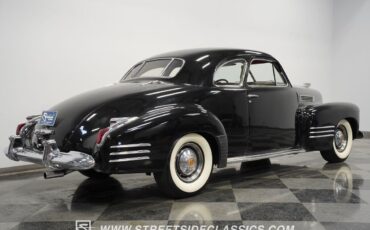 Cadillac-Series-62-1941-Coupe-12