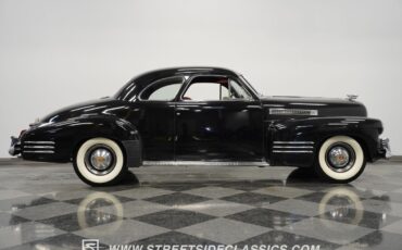 Cadillac-Series-62-1941-Coupe-13