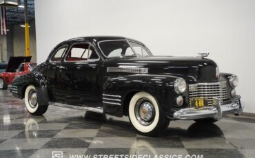 Cadillac-Series-62-1941-Coupe-14
