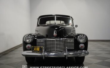 Cadillac-Series-62-1941-Coupe-17