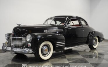 Cadillac-Series-62-1941-Coupe-2