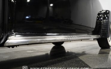 Cadillac-Series-62-1941-Coupe-21