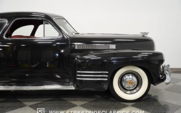 Cadillac-Series-62-1941-Coupe-29
