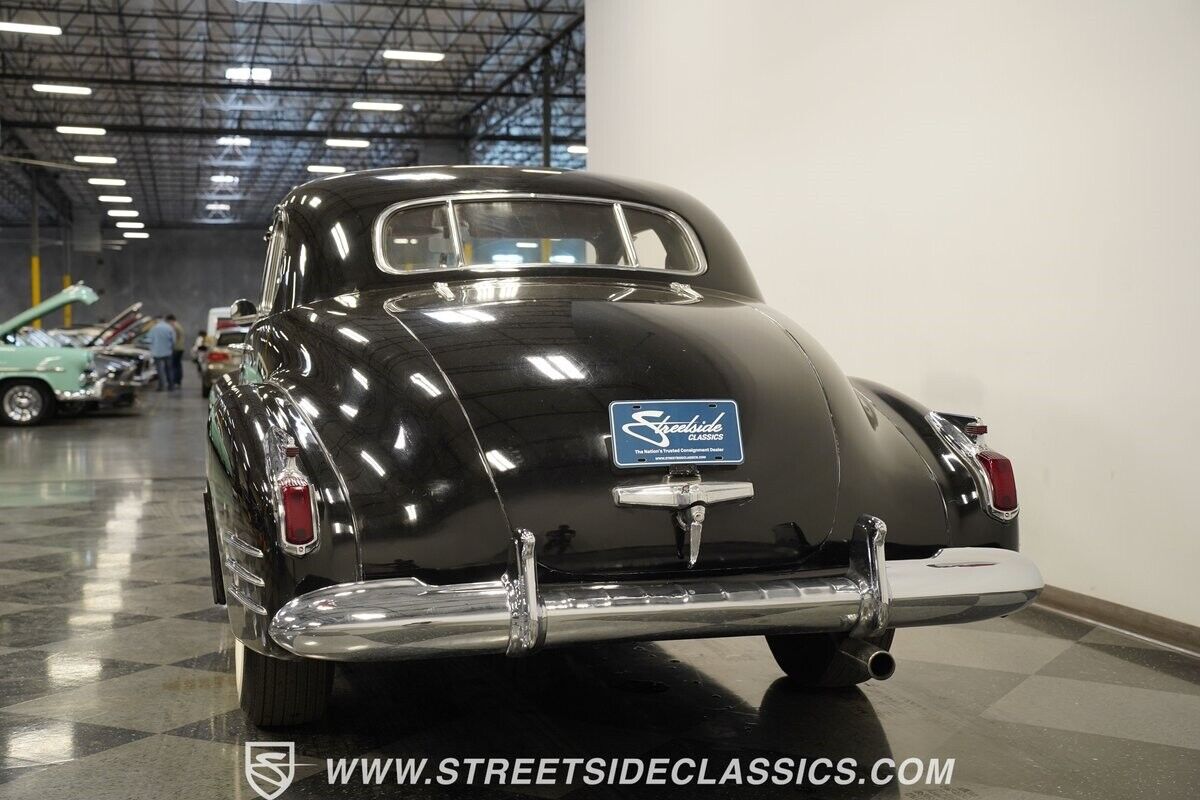 Cadillac-Series-62-1941-Coupe-8