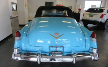 Cadillac-Series-62-1952-Convertible-16