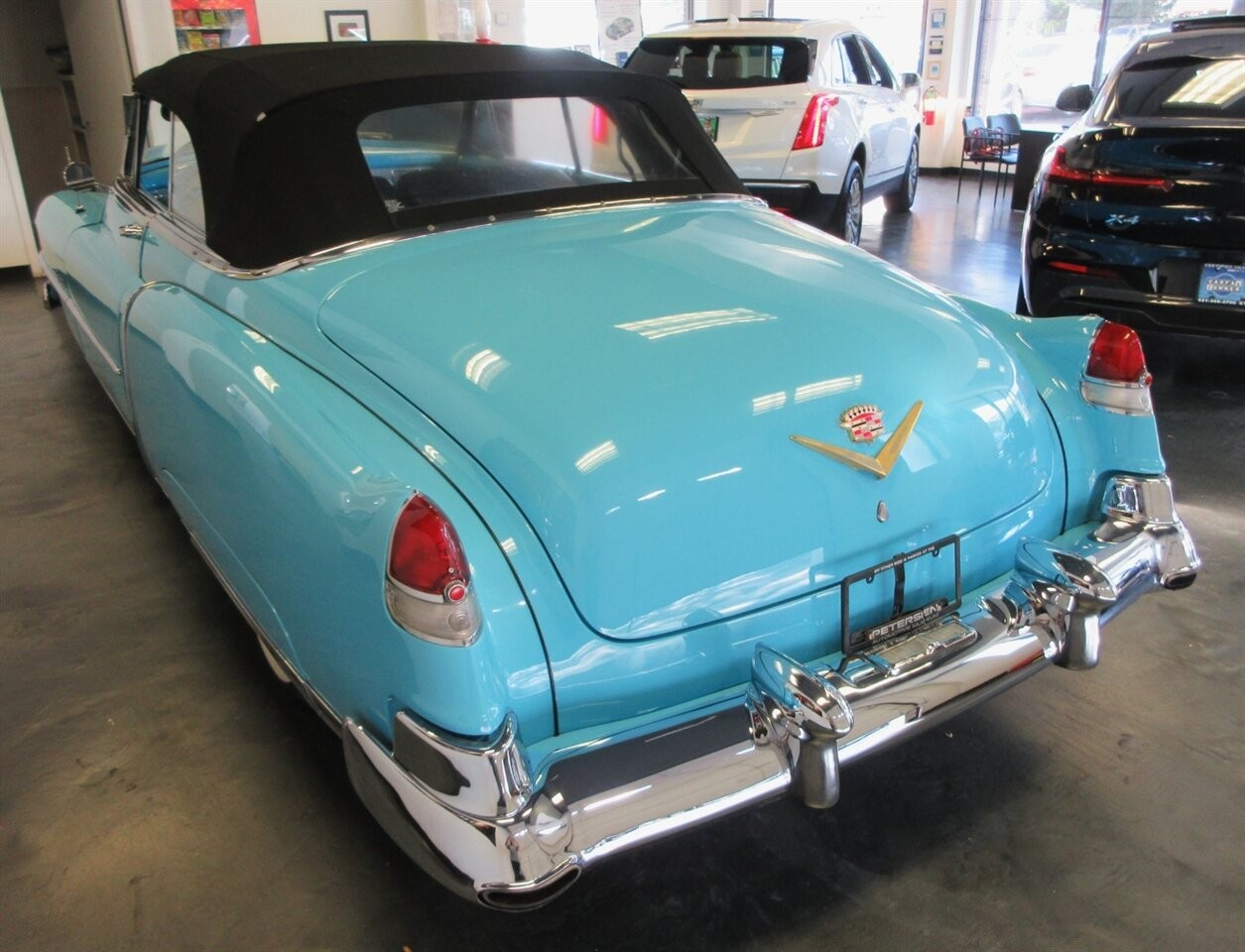 Cadillac-Series-62-1952-Convertible-2