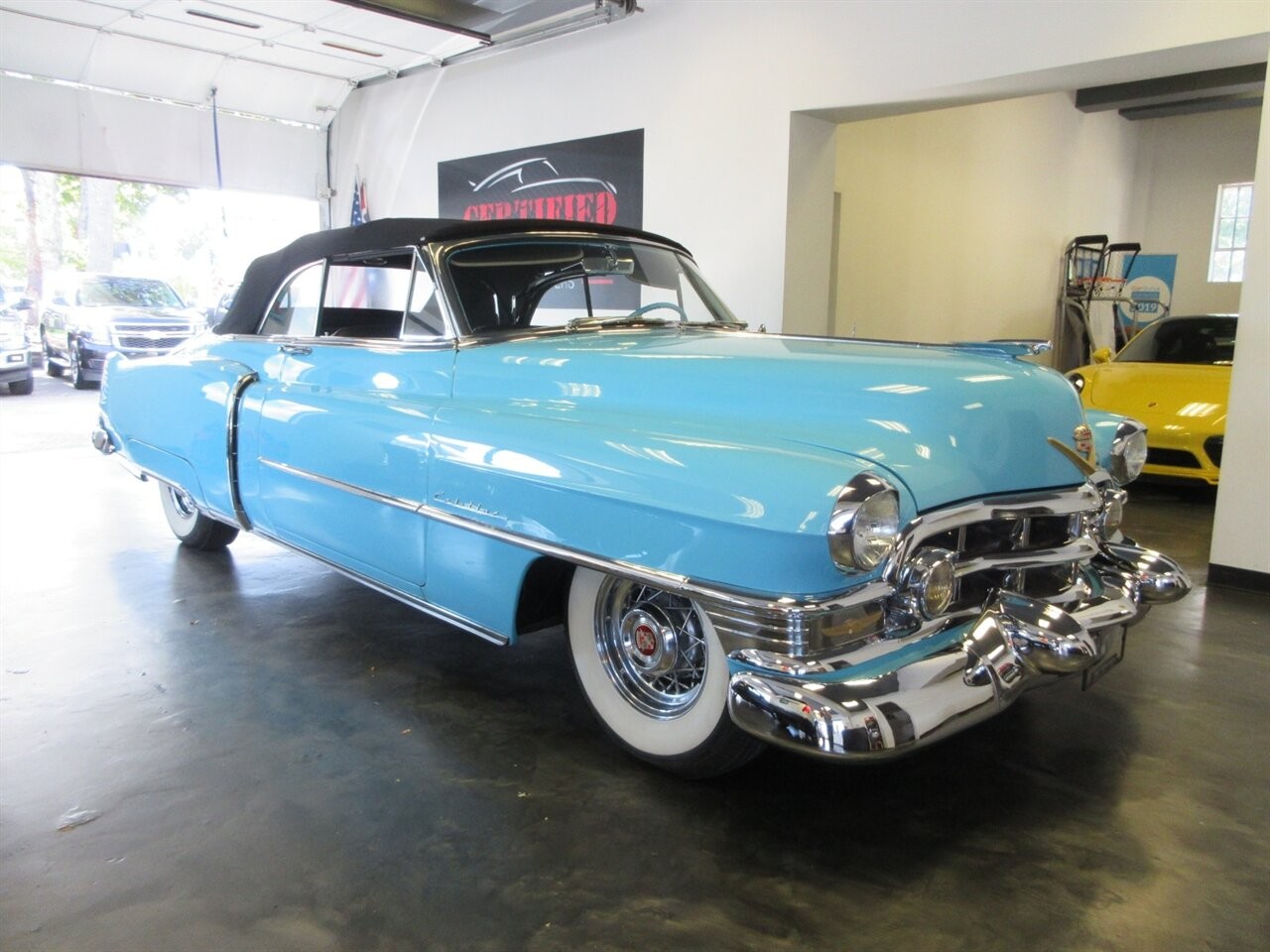 Cadillac-Series-62-1952-Convertible-9