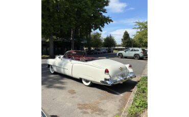 Cadillac-Series-62-1953-White-Burgundy-13