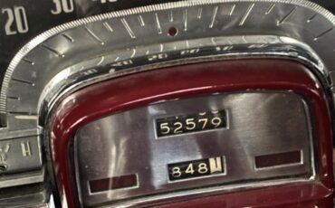 Cadillac-Series-62-1953-White-Burgundy-31