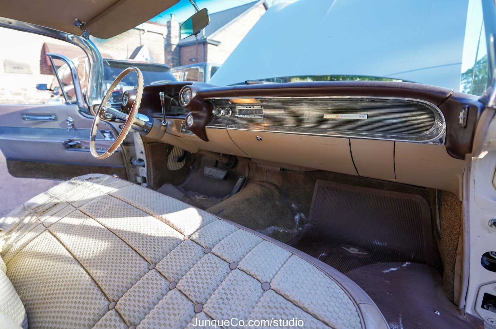 Cadillac-Series-62-1960-Coupe-37