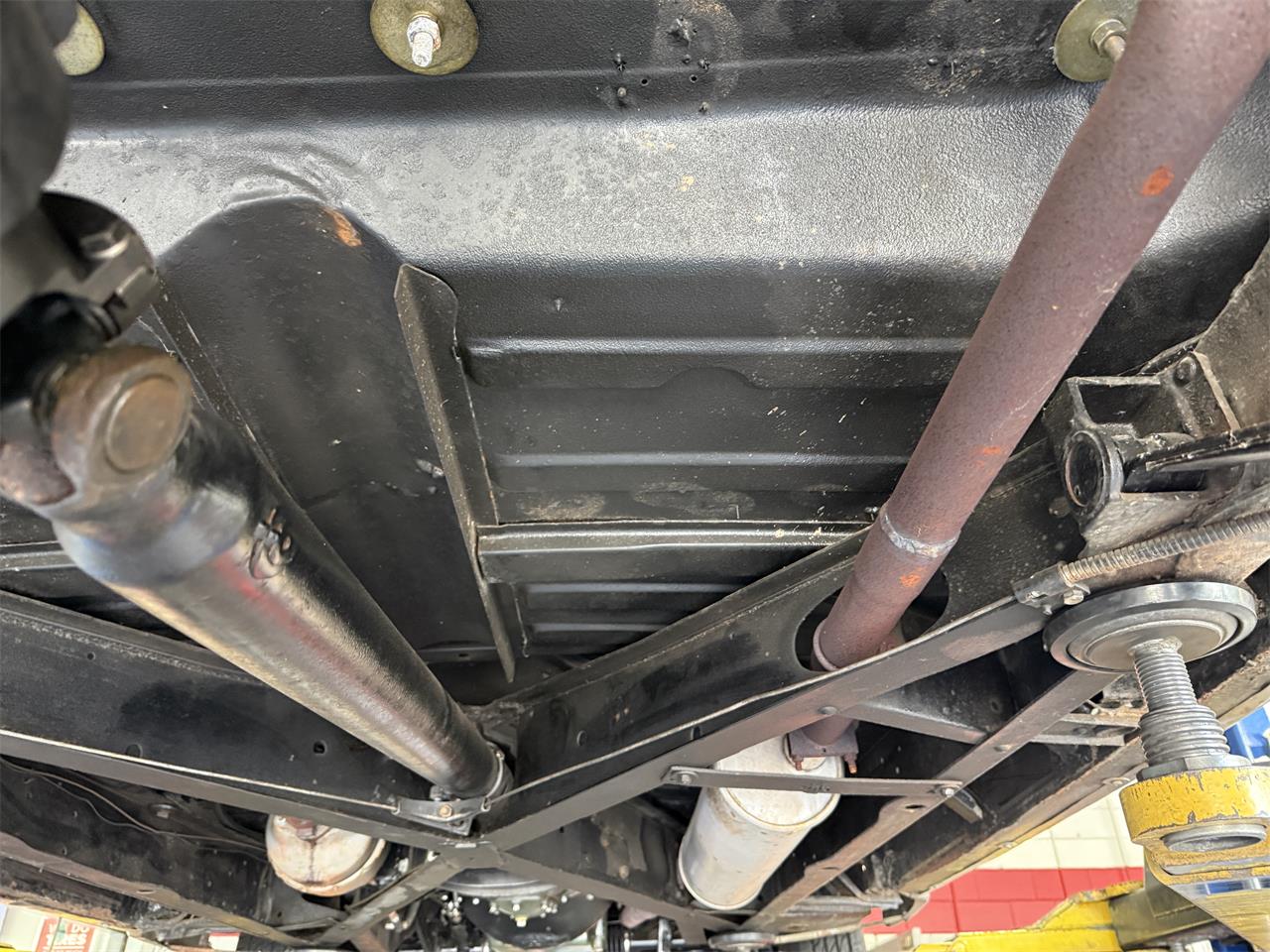 Cadillac-Series-62-convertible-coupe-1941-tan-Gray-16