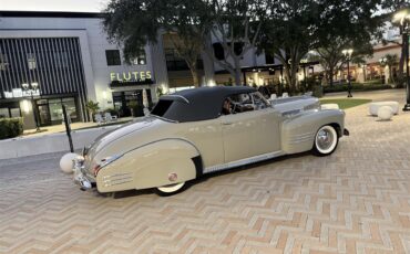 Cadillac-Series-62-convertible-coupe-1941-tan-Gray-30