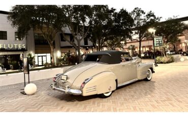 Cadillac-Series-62-convertible-coupe-1941-tan-Gray-31