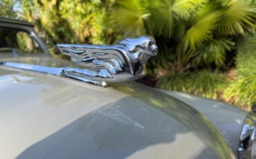 Cadillac-Series-62-convertible-coupe-1941-tan-Gray-52