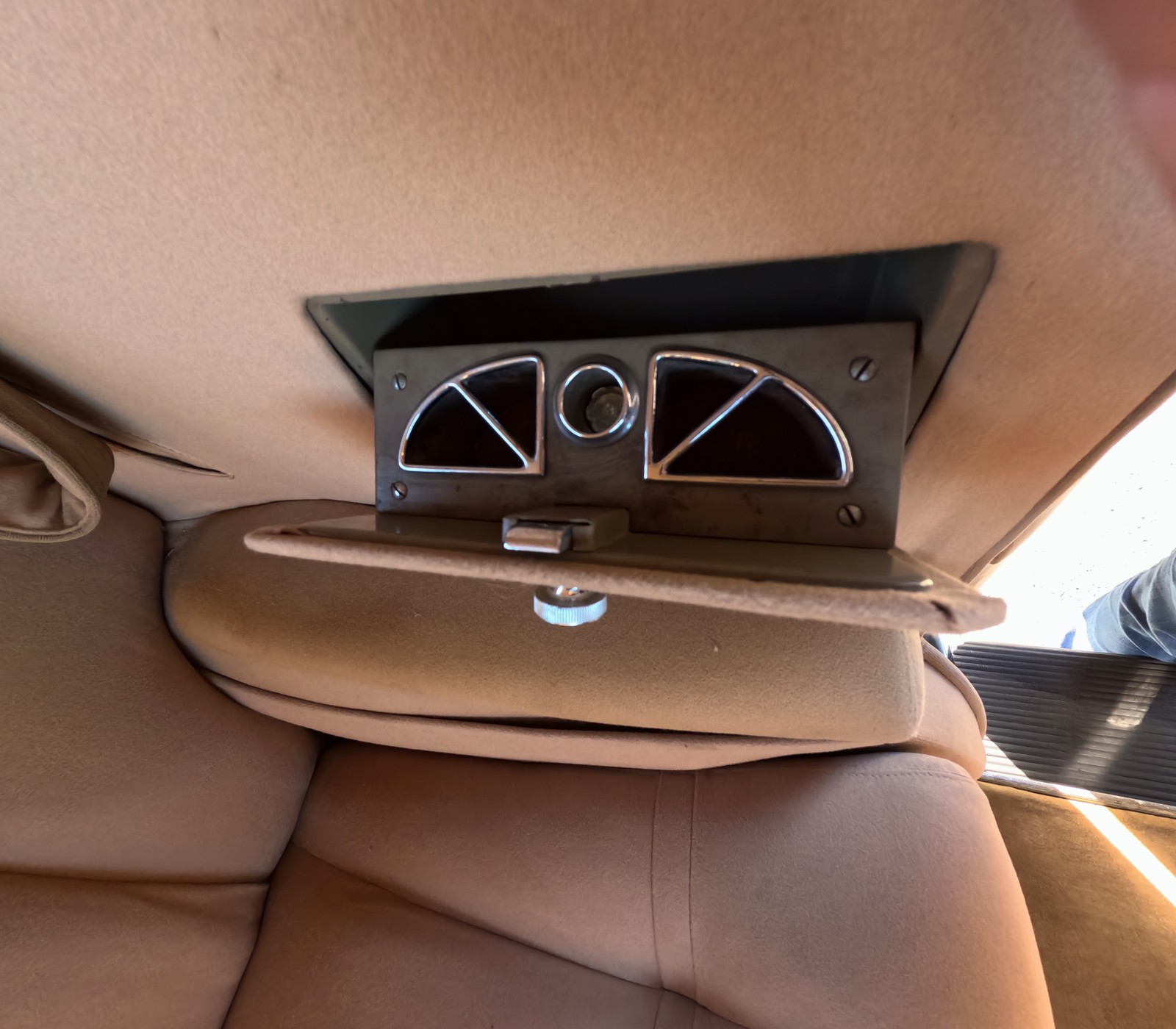 Cadillac-Series-90-1938-28