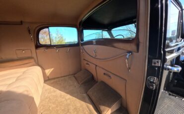 Cadillac-Series-90-1938-Town-Car-19