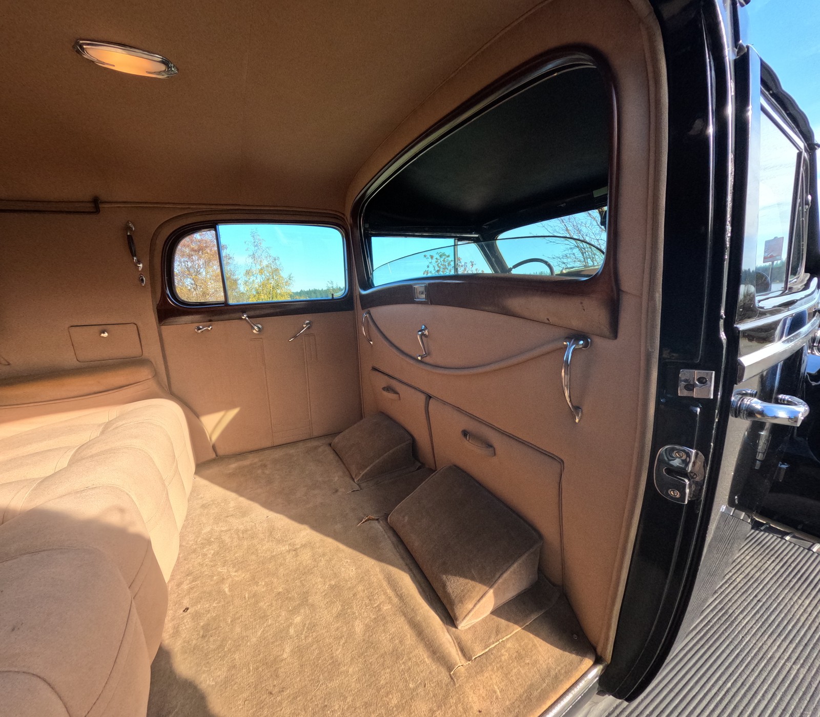 Cadillac-Series-90-1938-Town-Car-19