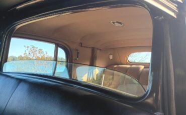 Cadillac-Series-90-1938-Town-Car-24