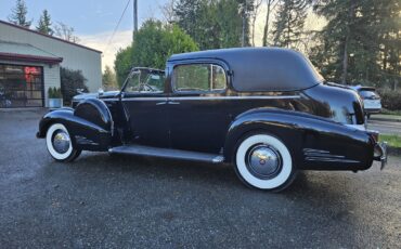 Cadillac-Series-90-1938-Town-Car-3
