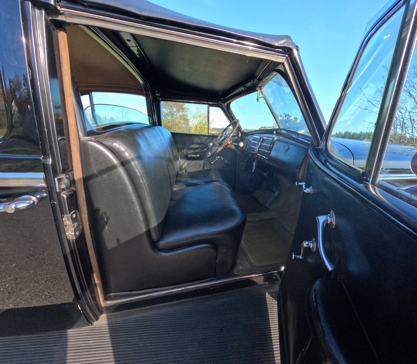 Cadillac-Series-90-1938-Town-Car-34