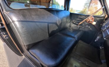 Cadillac-Series-90-1938-Town-Car-35